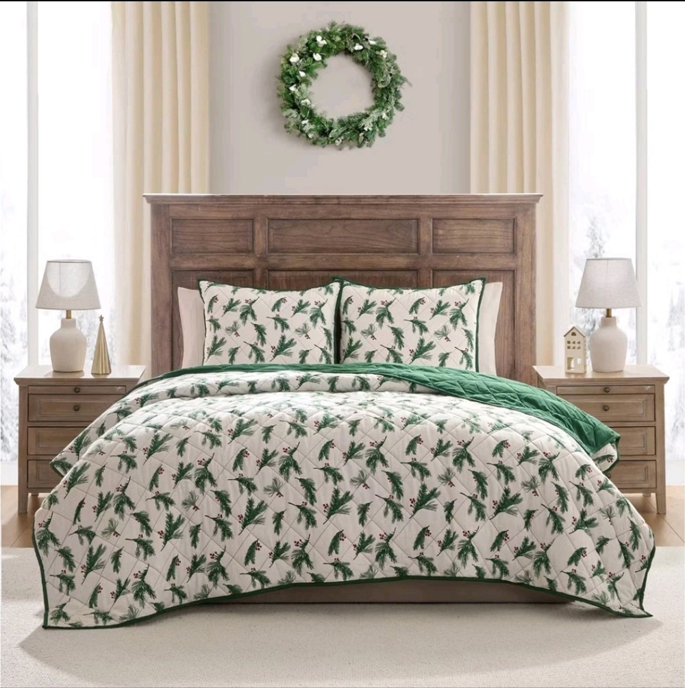 3pc Hallmark Queen Flannel Greenery Print Quilt Set